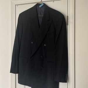 Gorgeous! Freedberg Men’s Double Breasted Suit. Navy with white pinstripes. 42XL